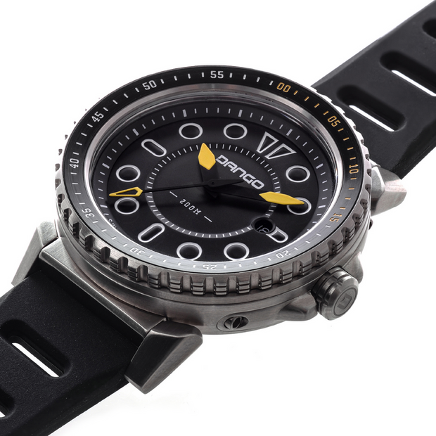 DV-01 - DIVE WATCH WITH SILICONE SPORT STRAP